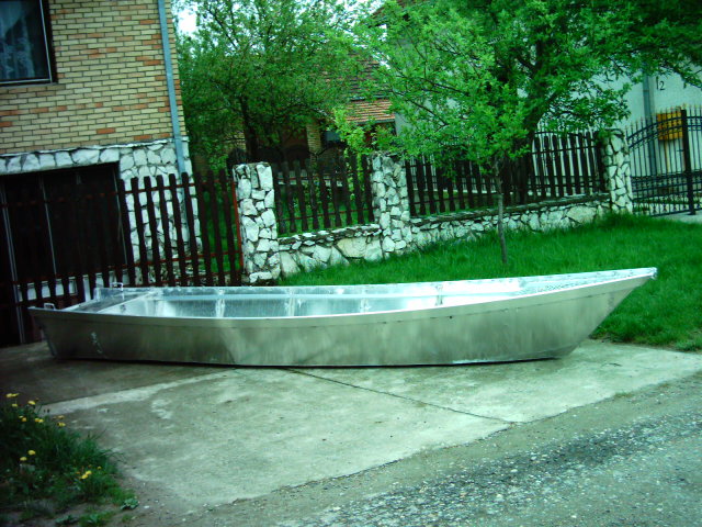 Aluminijumski Čamci srebrni 500